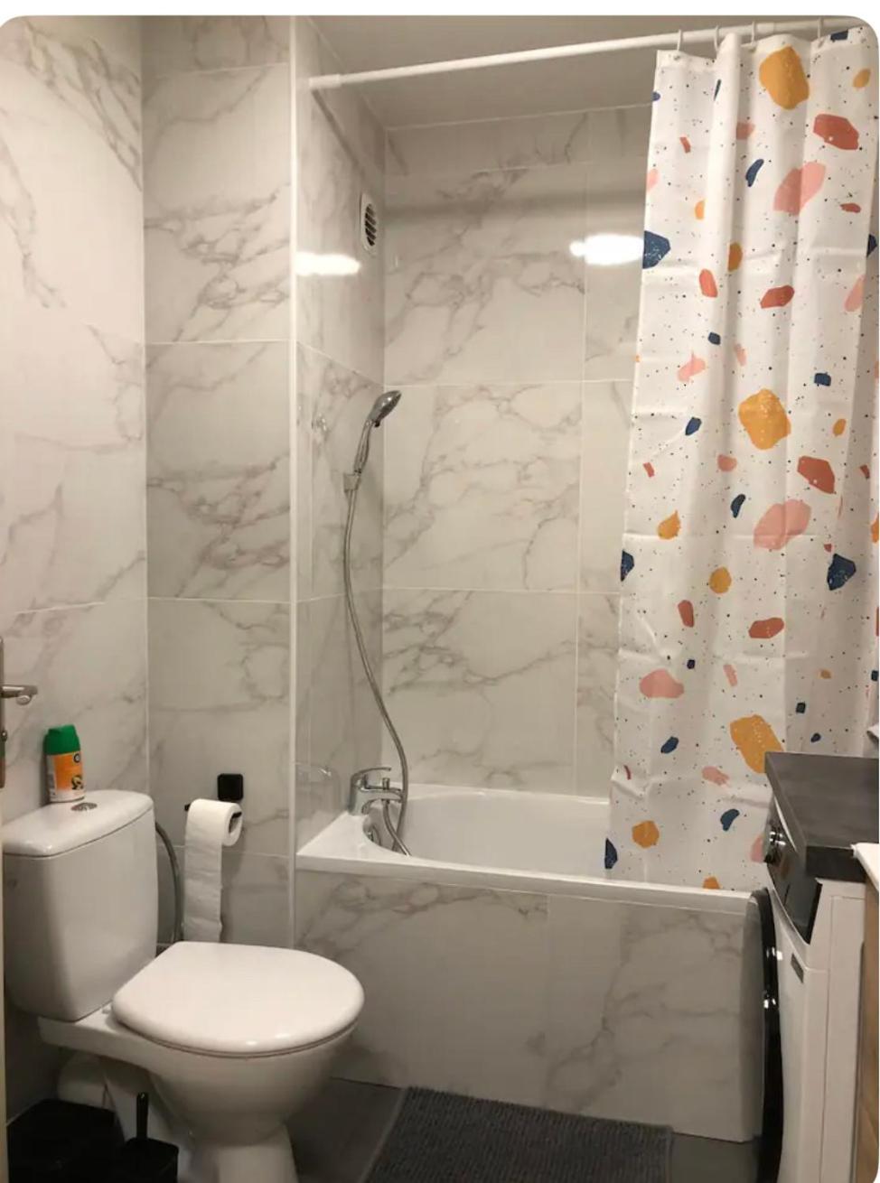 Superbe Appartement Tout Equipe, Le Nid D'Eva A Metz Gare, Parking Prive, Balcon, F2, 50M2, 3P Exteriér fotografie